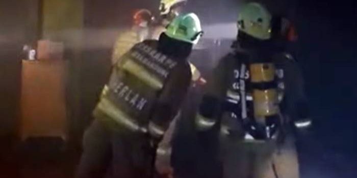 Kebakaran Genset Saat Pemadaman Listrik Terjadi di Toko Kawasan Antapani Bandung