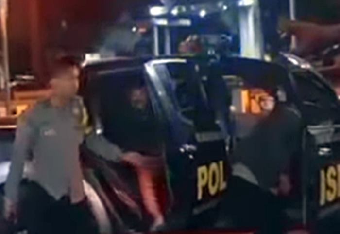 Polsek Baleendah Amankan Pria yang Diduga Meresahkan Warga di Cipakem Polsek Baleendah Amankan Pria yang Diduga Meresahkan Warga di Cipakem